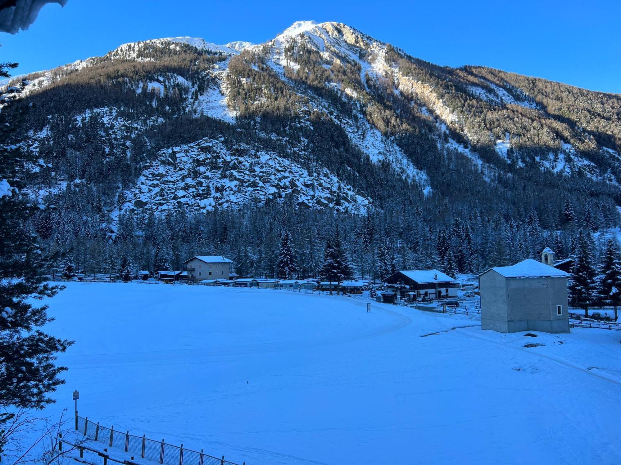 Hotel Ondezana Cogne Bagian luar foto