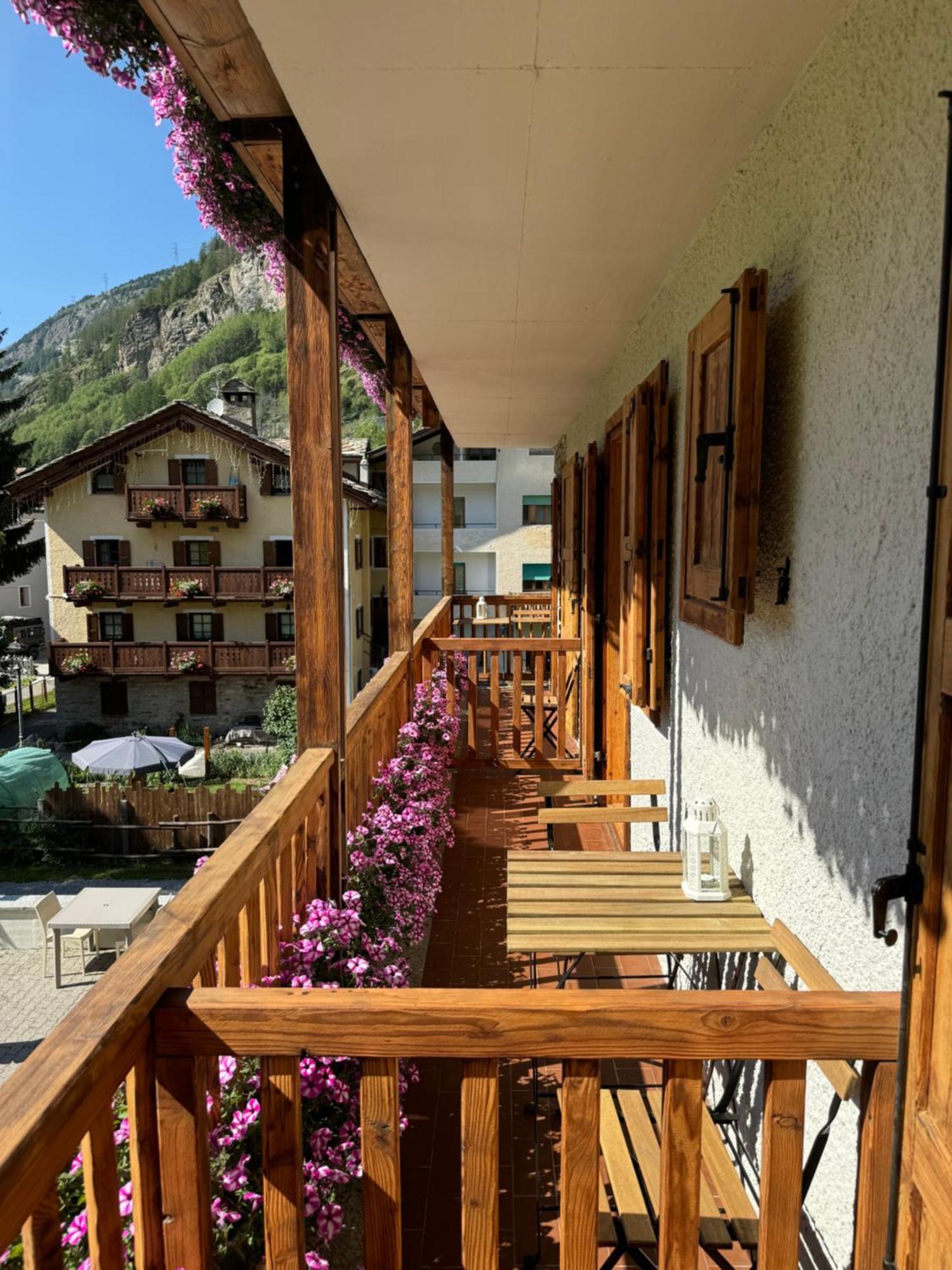 Hotel Ondezana Cogne Bagian luar foto