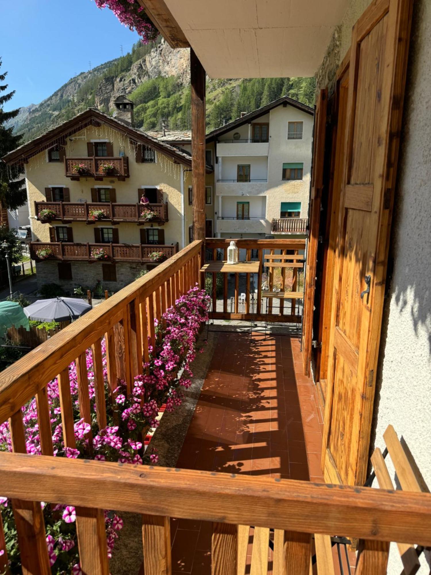 Hotel Ondezana Cogne Bagian luar foto