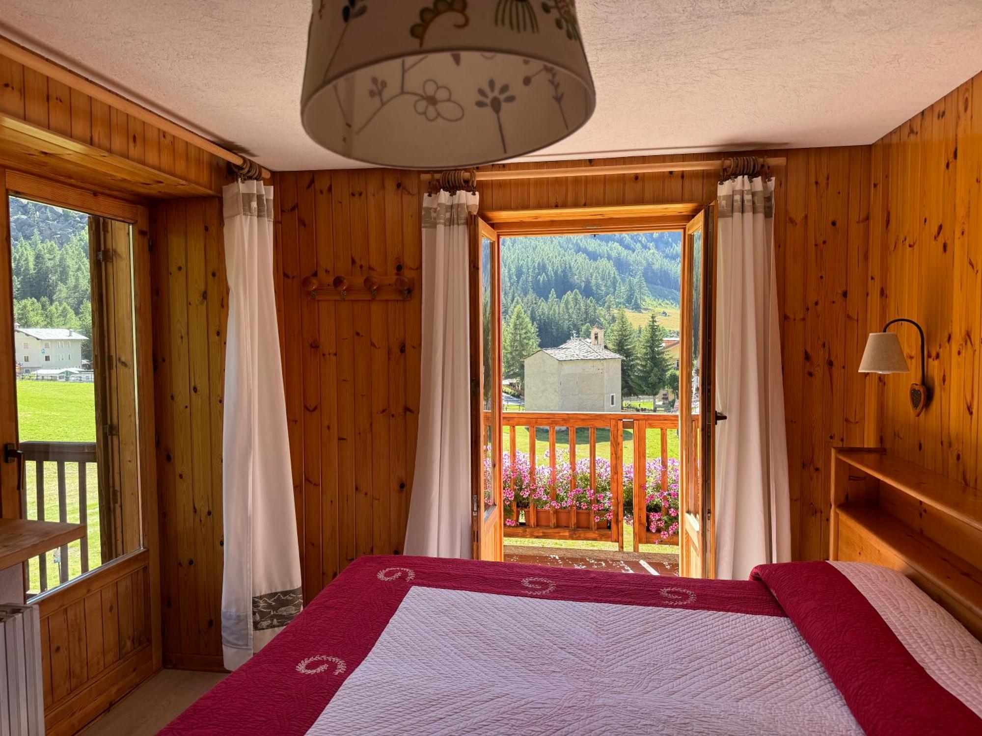 Hotel Ondezana Cogne Bagian luar foto